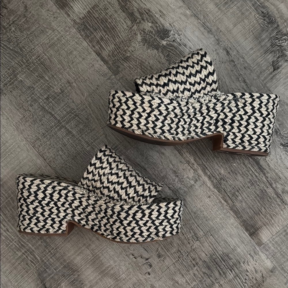 Zara Black and White Platform Shoes with Bold Design
